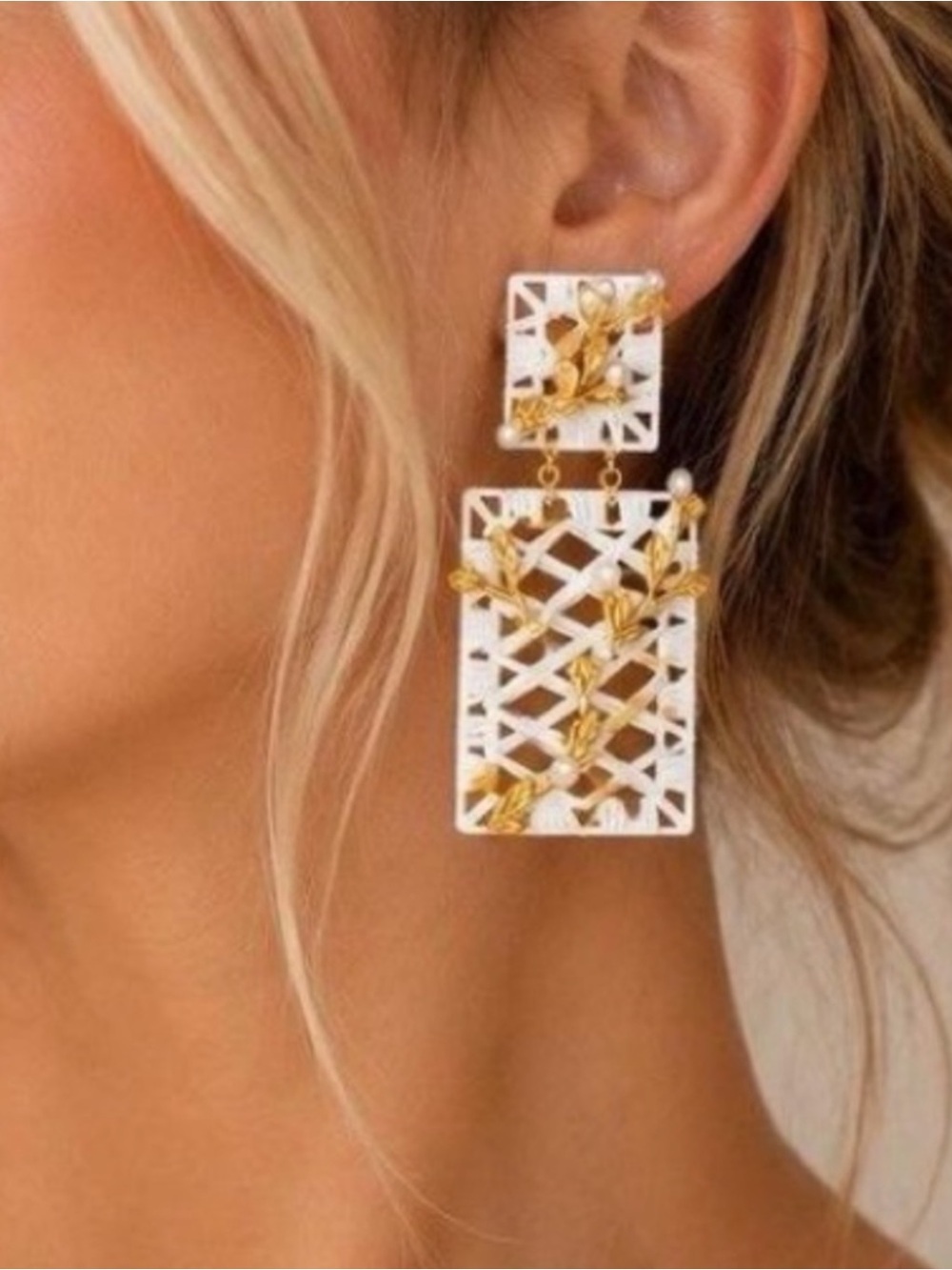 NWT Tuckernuck Gold Gracen Gold Vines Earrings